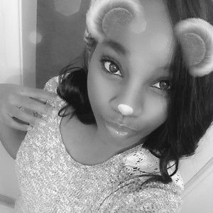 Meet your Posher, Hillary